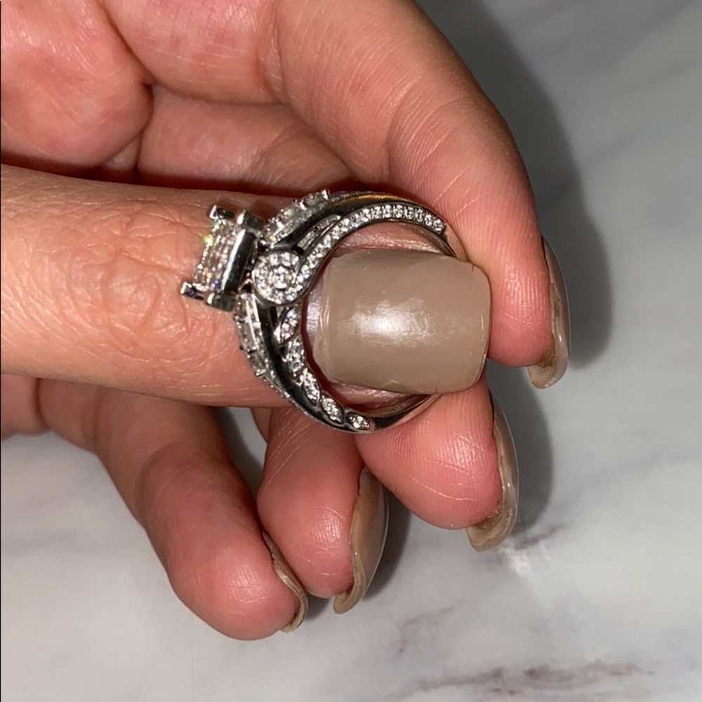 Diamond ring - Picture 2 of 7